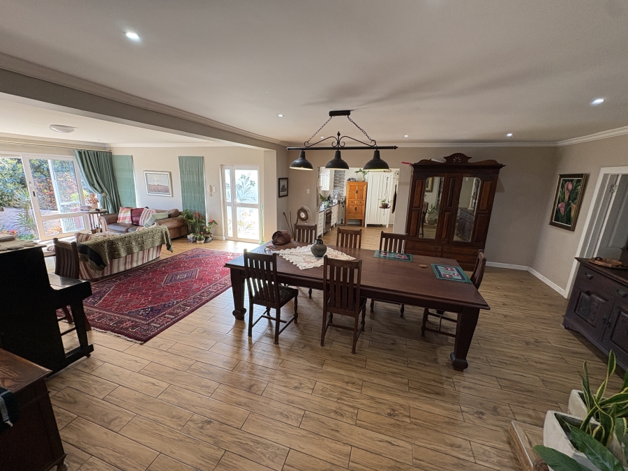 4 Bedroom Property for Sale in Nahoon Beach Eastern Cape